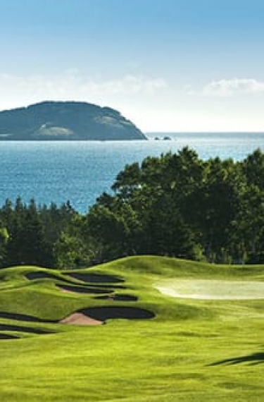A hole at a stunning golf course overlooking the ocean